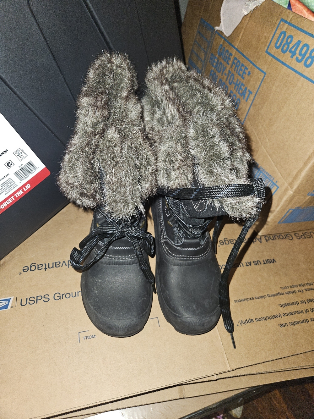Womens Faux Fur Winter Boots - Black